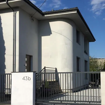 Na Zdrowiu Apartment *